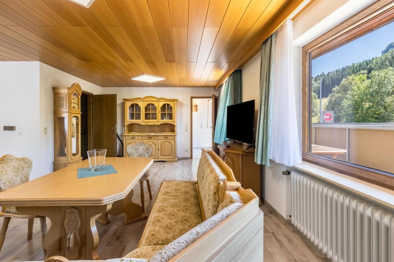 B463 Penthouse Lägenhet Albstadt Exteriör bild