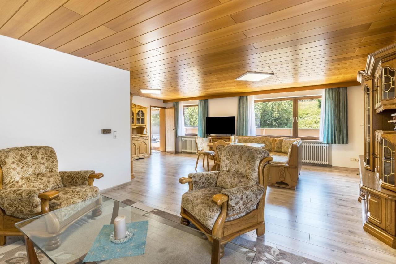 B463 Penthouse Lägenhet Albstadt Exteriör bild