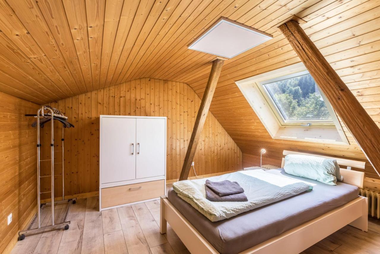 B463 Penthouse Lägenhet Albstadt Exteriör bild