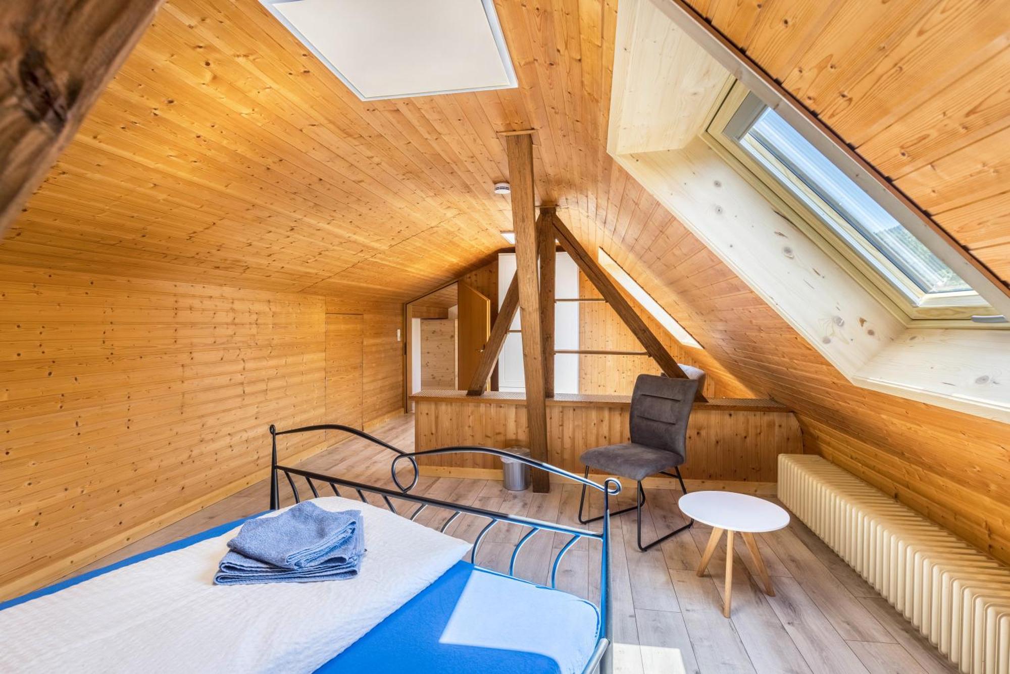 B463 Penthouse Lägenhet Albstadt Exteriör bild