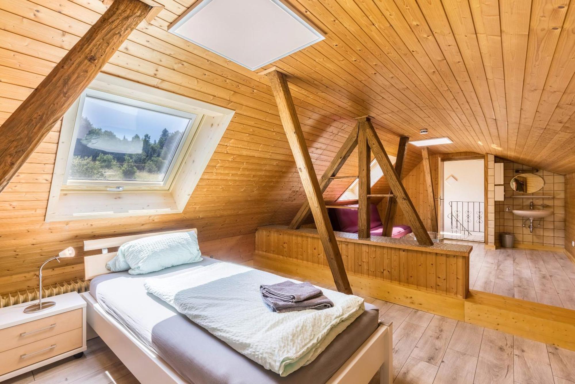 B463 Penthouse Lägenhet Albstadt Exteriör bild